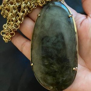 STELLA & DOT Leona necklace Labradorite stone pendant